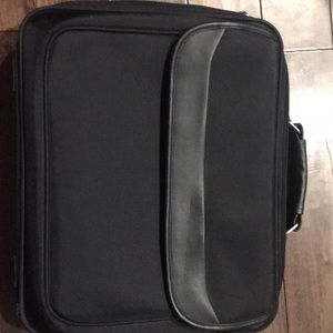 NWOT Foray Laptop Bag